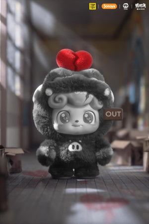 Qbao × GG Bond Super Cute Pig Teammates Blind Box